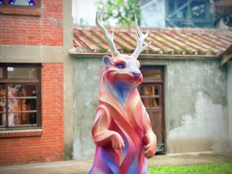 裝置藝術｜《守望獸－鹿角獺》